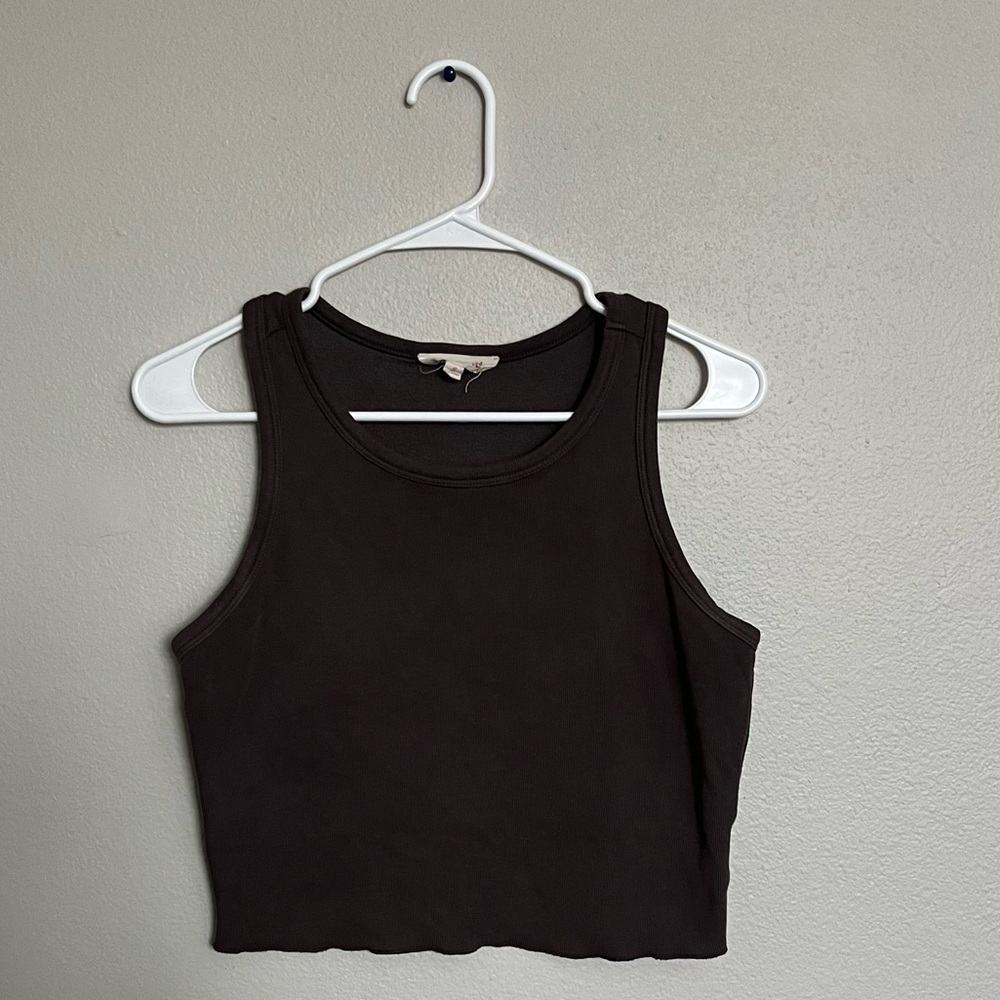 Listicle Brown crop top